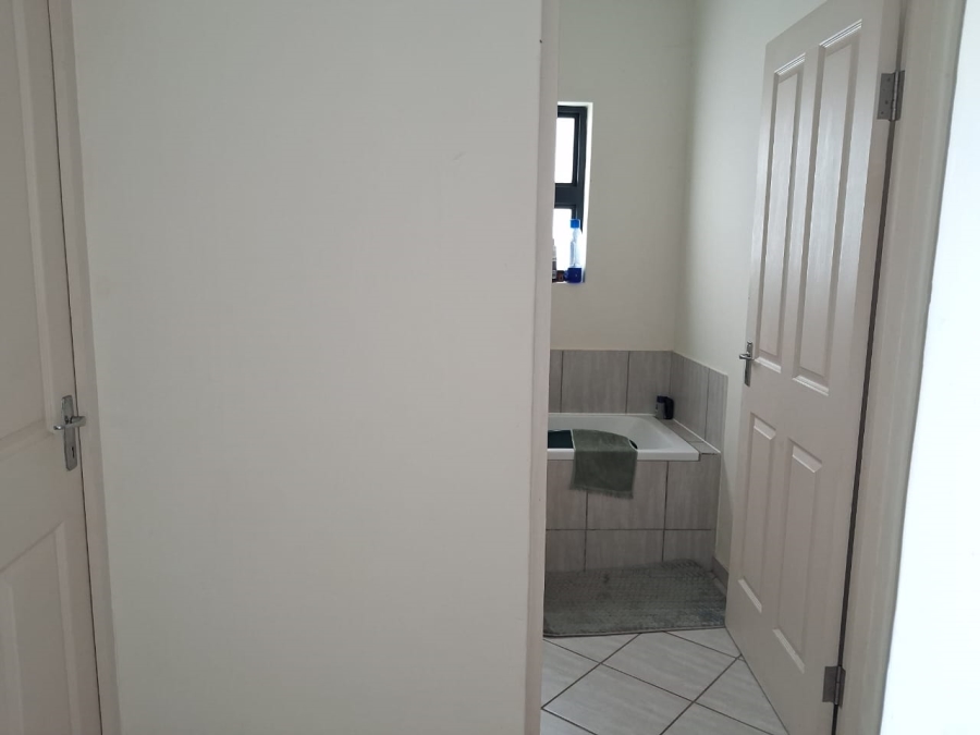 To Let 2 Bedroom Property for Rent in Kidds Beach Eastern Cape